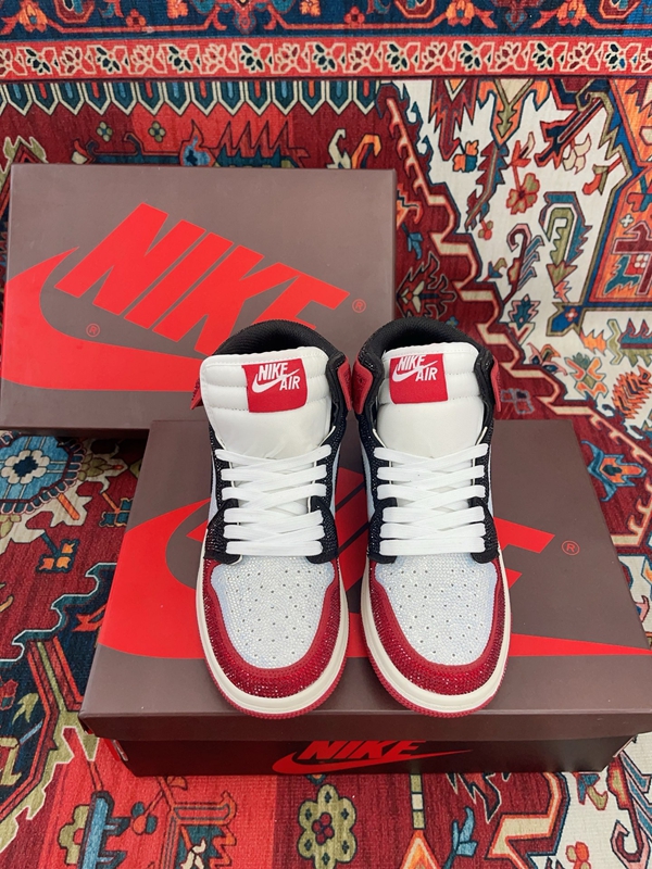 ナイキ靴背面デザイン